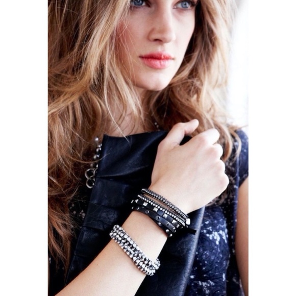 Stella & Dot Hematite Cupchain Bracelet - Picture 2 of 4